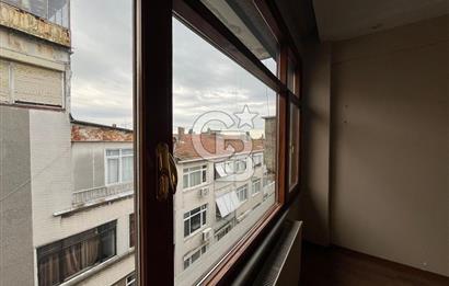 Üsküdar Salacak'ta 3+1 Deniz Manzaralı Teraslı Dubleks Kiralık Daire 