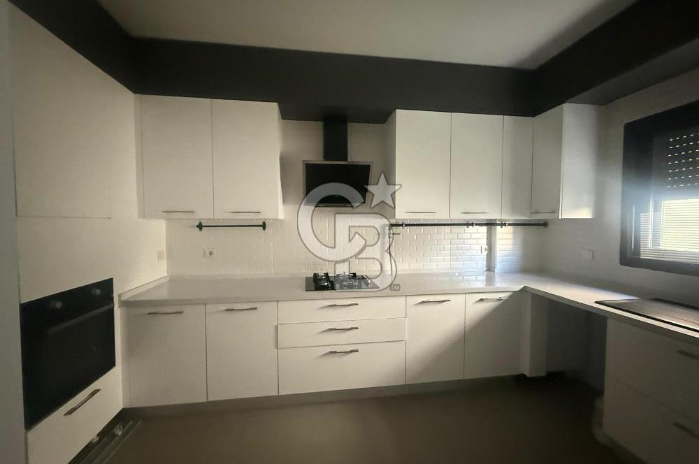 URLA ZEYTİNALAN ÇAMLIÇAY'DA KİRALIK VİLLA