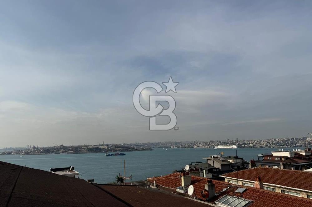 Üsküdar Salacak'ta 3+1 Deniz Manzaralı Teraslı Dubleks Kiralık Daire 