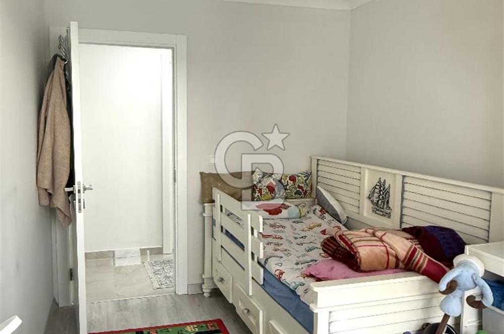 ÜSKÜDAR BARBAROS MAH 3+1 FERAH SATILIK ARAKAT DAİRE