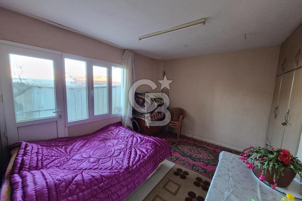 İzmir Bergama Fevzipaşa da satılık Müstakil ev Arsa