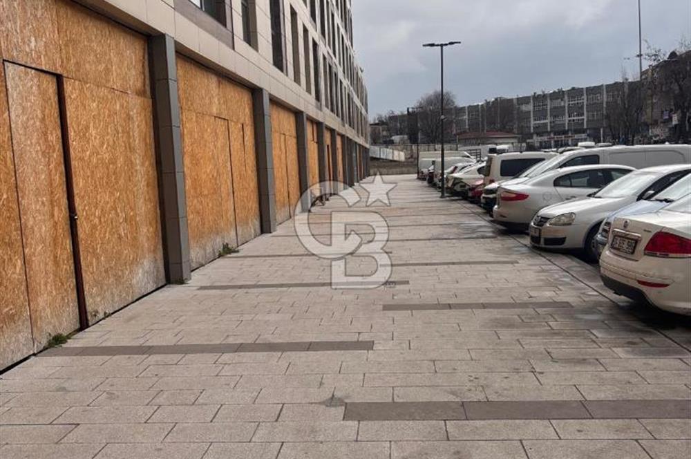 Topkapı Suryapı Evlerinde Cadde Üzeri Sıfır Boş Dükkan