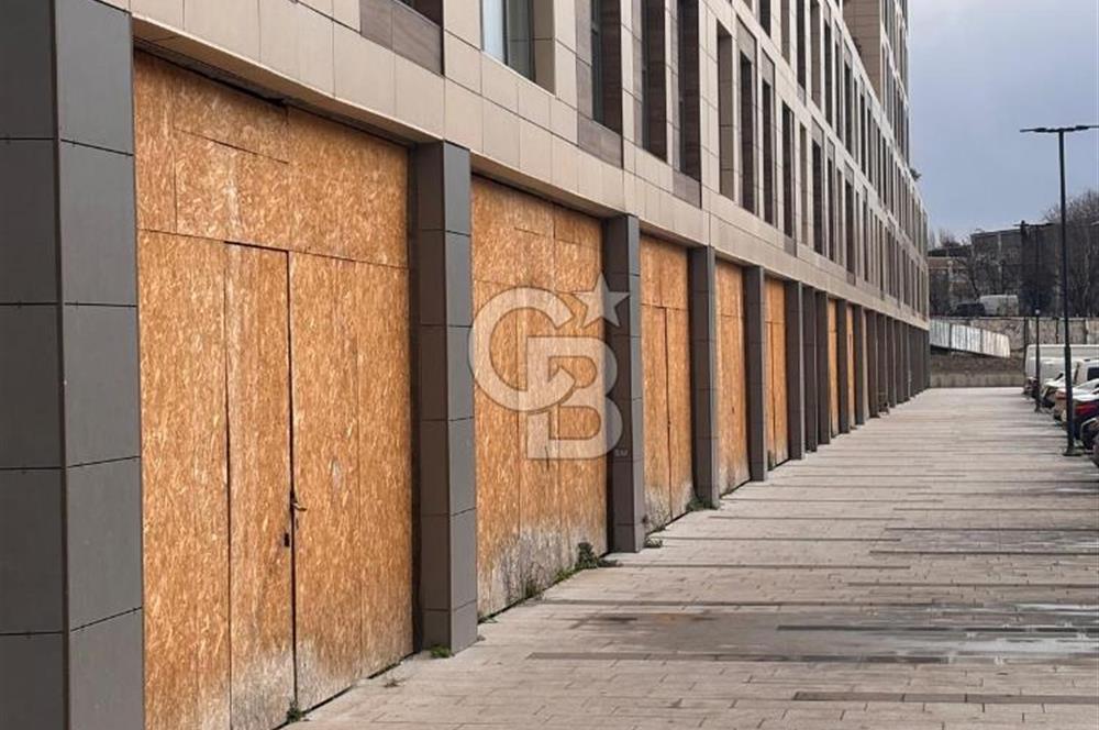 Topkapı Suryapı Evlerinde Cadde Üzeri Sıfır Boş Dükkan