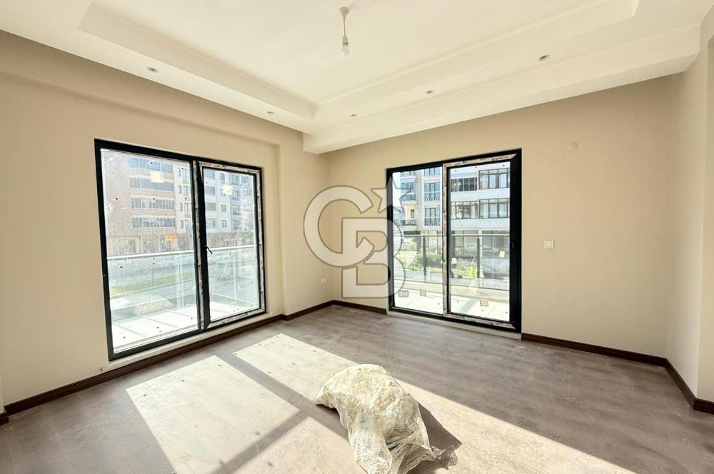 CB KiNG'DEN PLEVNE MAH. SAVAŞTEPE CADDESİ 2+1 KİRALIK OFİS