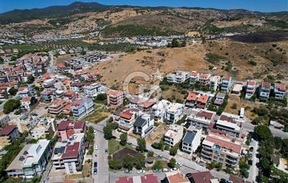 DİKİLİ KABAKUM POLYAK BUKET SİTESİ'NDE BAHÇELİ 3+1 İKİZ VİLLA