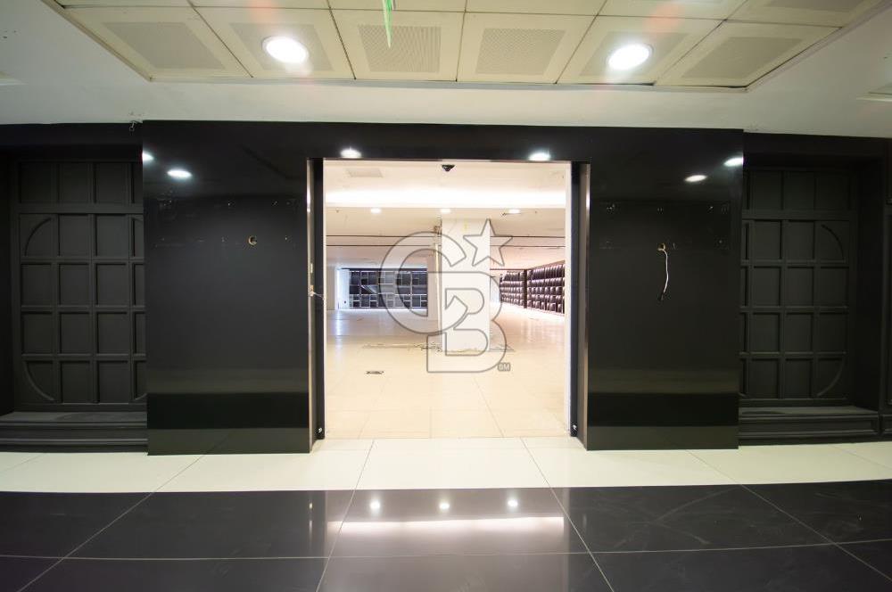 İstoç Öksüzoğlu Plaza'da 820 m² Satılık Plaza Katı