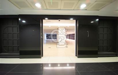 İstoç Öksüzoğlu Plaza'da 820 m² Satılık Plaza Katı