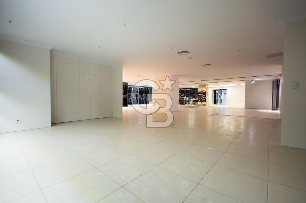 İstoç Öksüzoğlu Plaza'da 820 m² Satılık Plaza Katı
