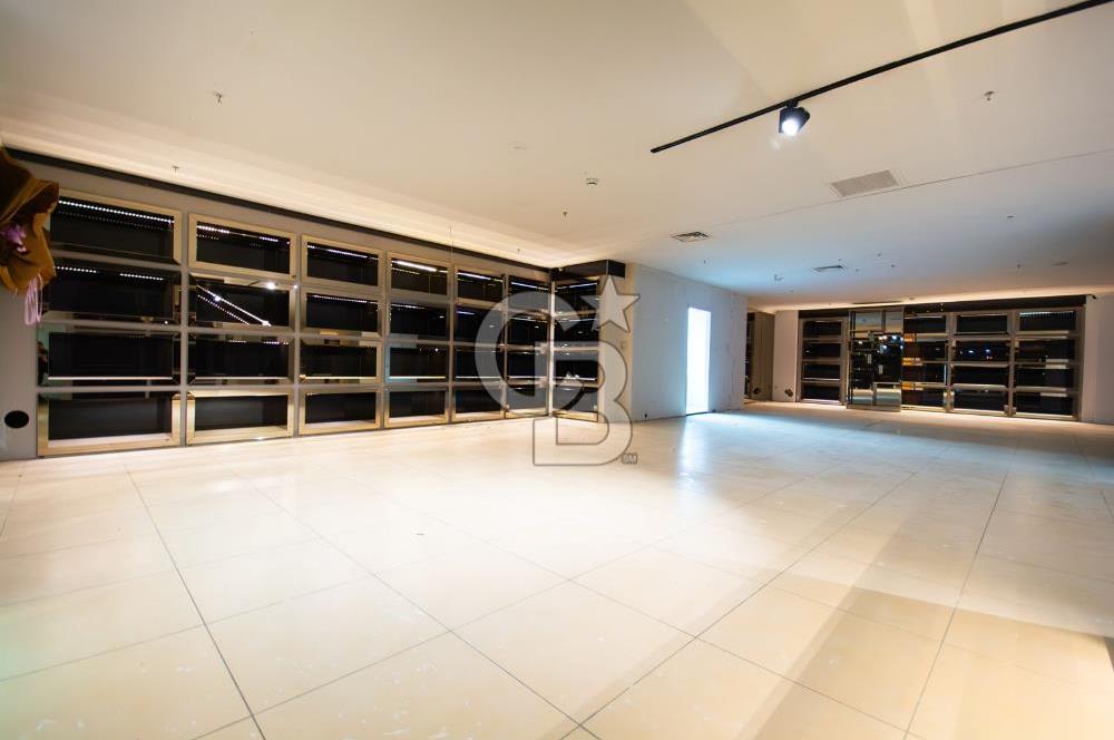 İstoç Öksüzoğlu Plaza'da 820 m² Satılık Plaza Katı