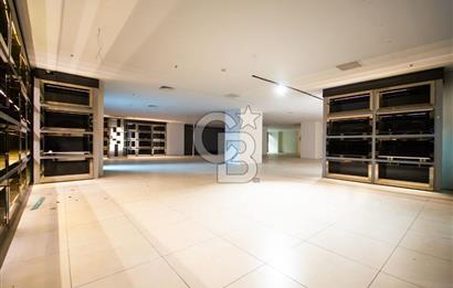 İstoç Öksüzoğlu Plaza'da 820 m² Satılık Plaza Katı