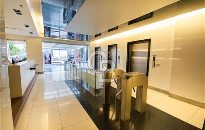 İstoç Öksüzoğlu Plaza'da 820 m² Satılık Plaza Katı