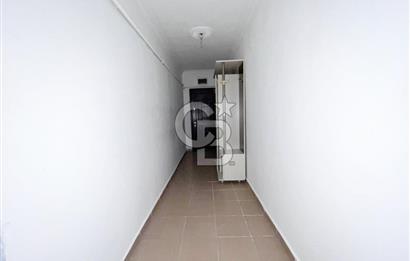 NATOYOLU CADDESİ YAKINI ALTINDA DAİRE OLAN CEPHELERİ AÇIK 3+1