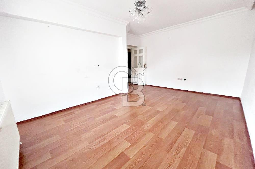 NATOYOLU CADDESİ YAKINI ALTINDA DAİRE OLAN CEPHELERİ AÇIK 3+1