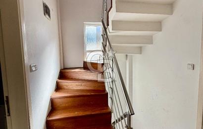 Güzelbahçe Kahramandere Deniz Manzaralı Satılık 4+2 Villa