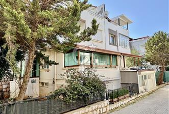 Güzelbahçe Kahramandere Deniz Manzaralı Satılık 4+2 Villa - 1 - 328576