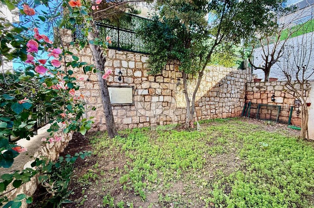 Güzelbahçe Kahramandere Deniz Manzaralı Satılık 4+2 Villa