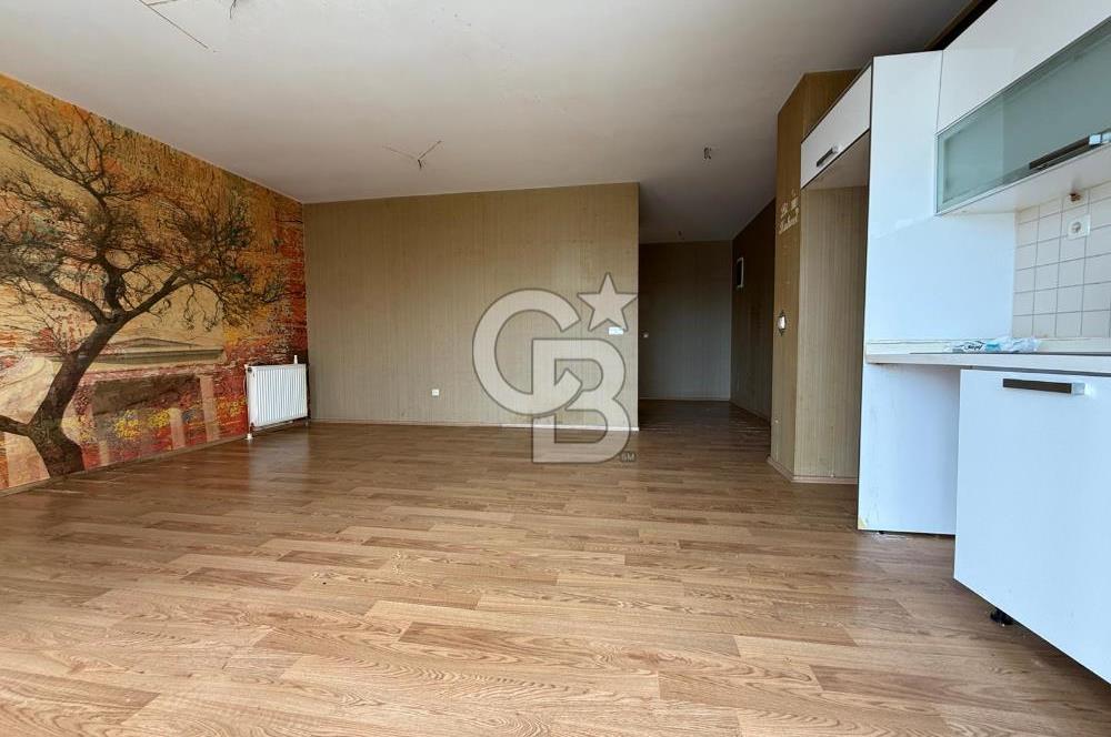 Pendik Dumankaya Minimal Satılık 2+1 Daire Havuz Manzaralı