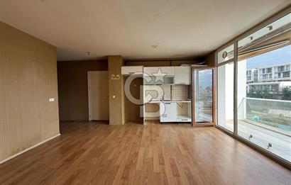 Pendik Dumankaya Minimal Satılık 2+1 Daire Havuz Manzaralı