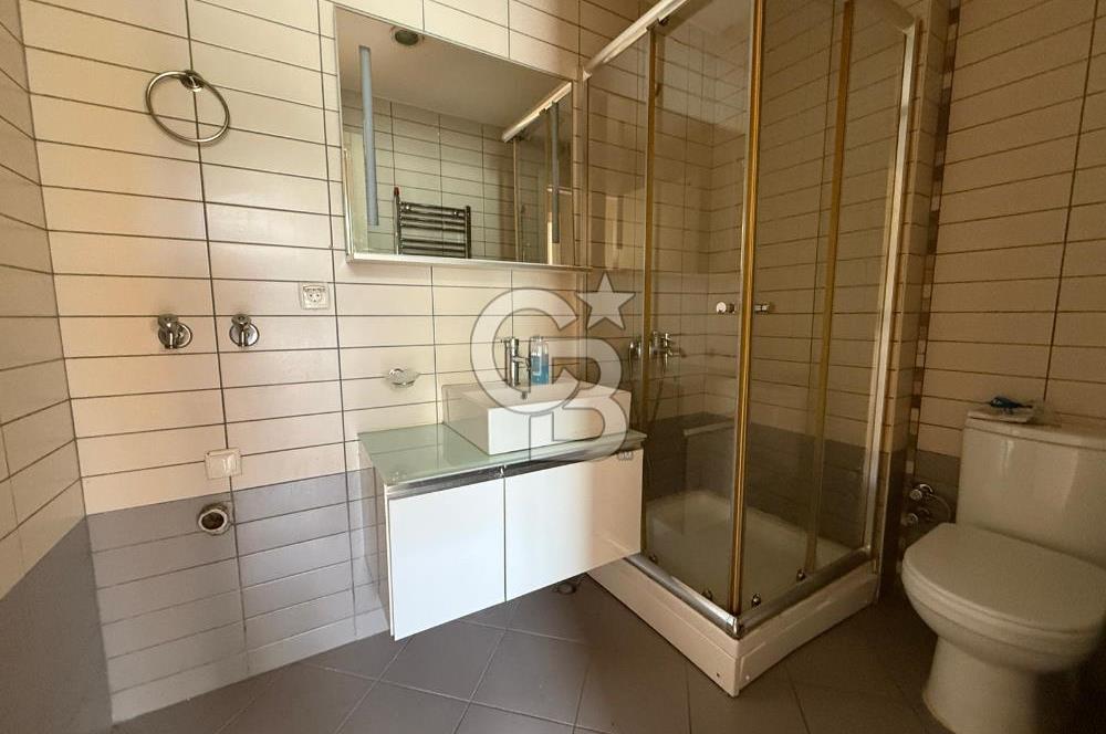 Pendik Dumankaya Minimal Satılık 2+1 Daire Havuz Manzaralı