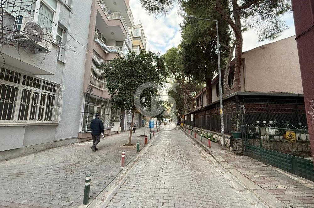 Karşıyaka Donanmacı Mahallesi İzsu Sokağı 3+1 Kiralık Daire 