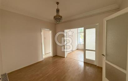 Karşıyaka Donanmacı Mahallesi İzsu Sokağı 3+1 Kiralık Daire 