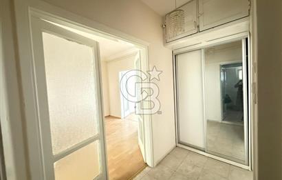 Karşıyaka Donanmacı Mahallesi İzsu Sokağı 3+1 Kiralık Daire 