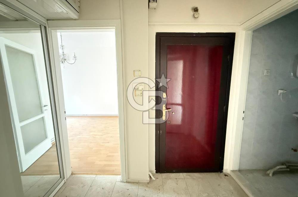 Karşıyaka Donanmacı Mahallesi İzsu Sokağı 3+1 Kiralık Daire 