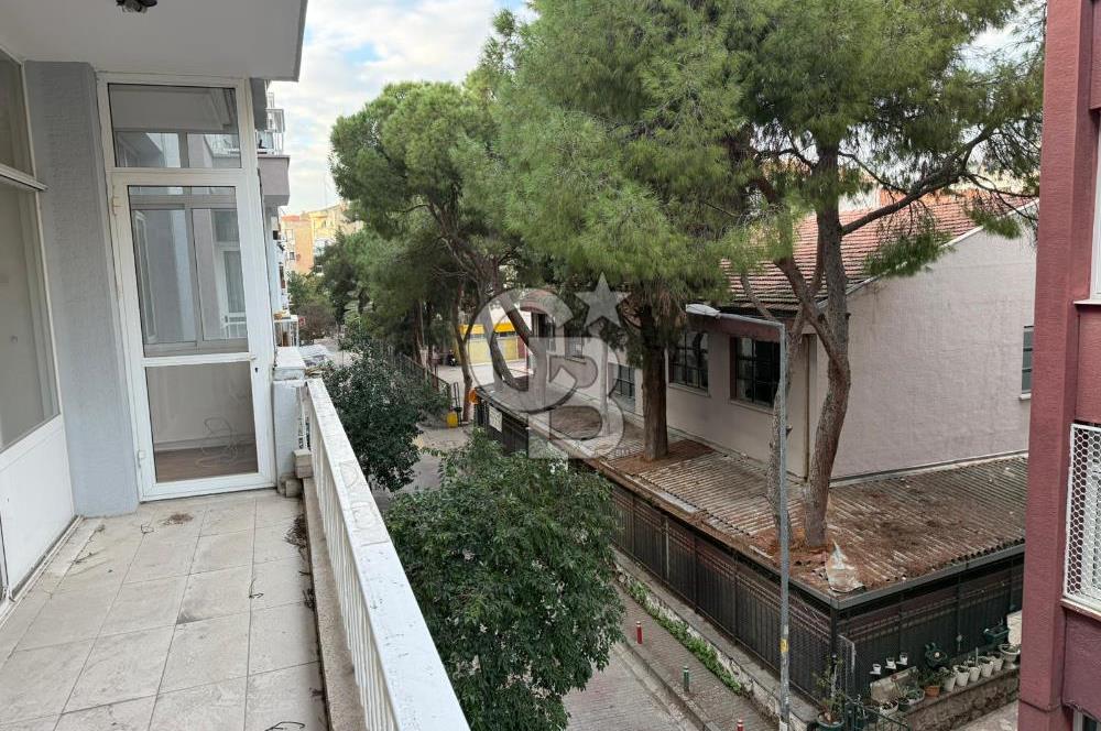 Karşıyaka Donanmacı Mahallesi İzsu Sokağı 3+1 Kiralık Daire 