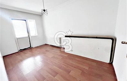 NATOYOLU CADDESİ YAKINI ALTINDA DAİRE OLAN CEPHELERİ AÇIK 3+1