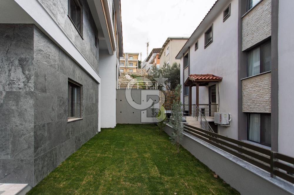 Foça Kazım Dirik Mah. Satılık 2+1 Kapalı Mutfak Bahçeli Dubleks