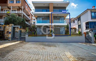 Foça Kazım Dirik Mah. Satılık 2+1 Kapalı Mutfak Bahçeli Dubleks