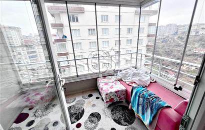 ŞEHİTLER CADDESİ ÜZERİNDE SİTE İÇERİSİNDE CAM TERAS BALKONLU 3+1