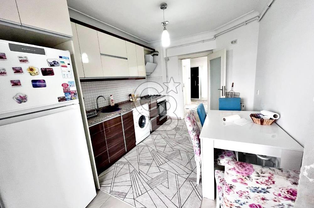 ŞEHİTLER CADDESİ ÜZERİNDE SİTE İÇERİSİNDE CAM TERAS BALKONLU 3+1