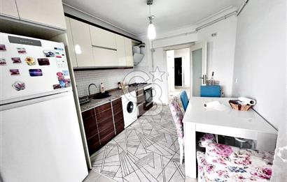 ŞEHİTLER CADDESİ ÜZERİNDE SİTE İÇERİSİNDE CAM TERAS BALKONLU 3+1