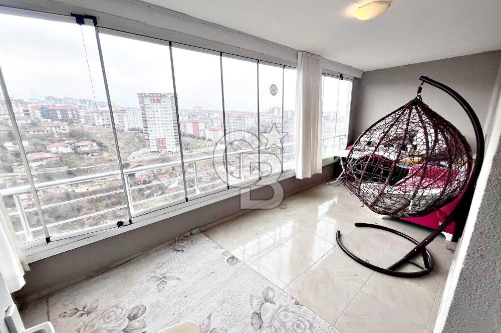 ŞEHİTLER CADDESİ ÜZERİNDE SİTE İÇERİSİNDE CAM TERAS BALKONLU 3+1