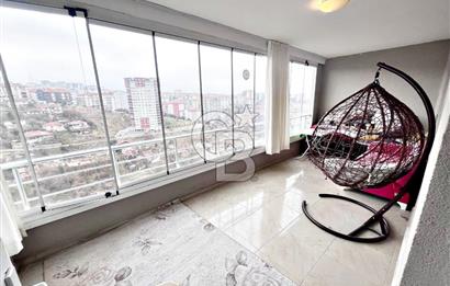 ŞEHİTLER CADDESİ ÜZERİNDE SİTE İÇERİSİNDE CAM TERAS BALKONLU 3+1