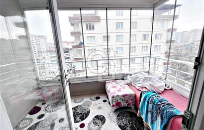 ŞEHİTLER CADDESİ ÜZERİNDE SİTE İÇERİSİNDE CAM TERAS BALKONLU 3+1