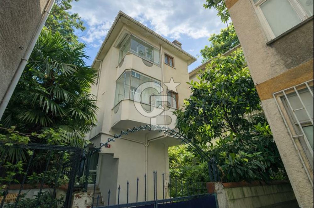 KIZILTOPRAK KOMPLE KİRALIK MÜSTAKİL BİNA 3 KATLI VE BAHÇELİ