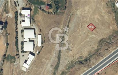 Merkezde Gelişen Aks Üzerinde 6 Kat İmarlı 620 m² Konut Arsası