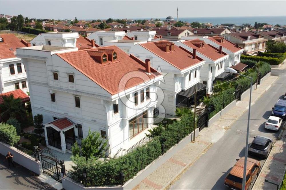 GÜZELCE'DE SATILIK SİTE İÇİ MÜSTAKİL VİLLA