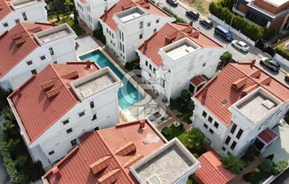 GÜZELCE'DE SATILIK SİTE İÇİ MÜSTAKİL VİLLA