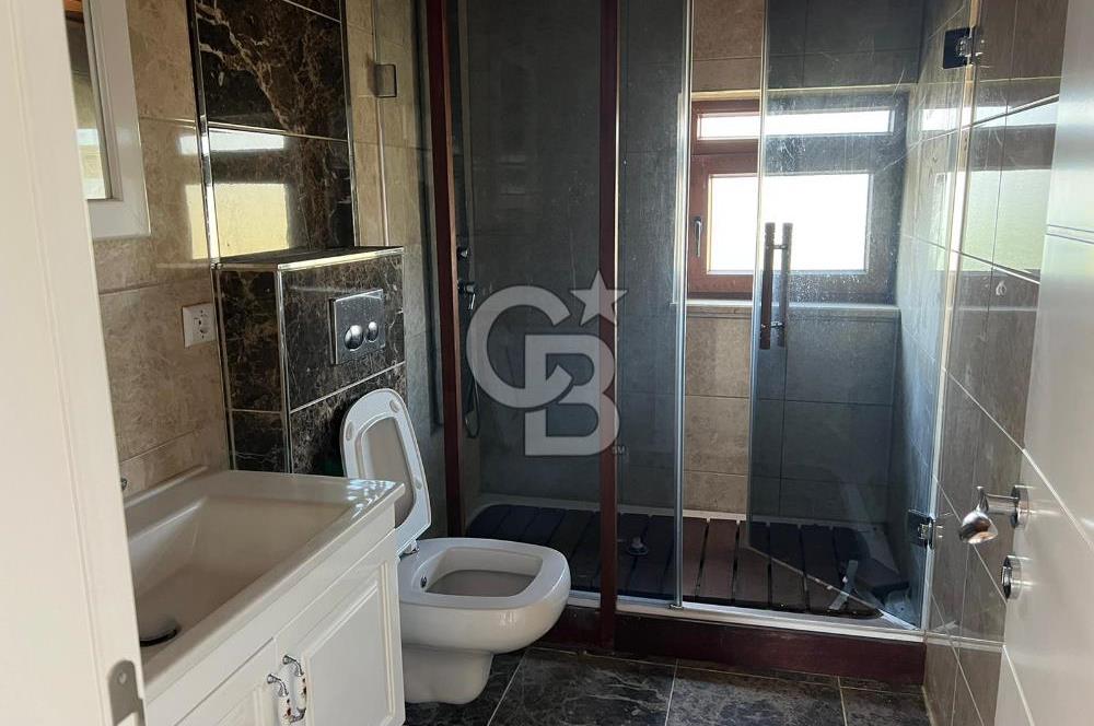 GÜZELCE'DE SATILIK SİTE İÇİ MÜSTAKİL VİLLA