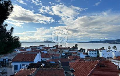 AYVALIK'TA SATILIK DENİZ MANZARALI TAŞ EV VE ARSASI