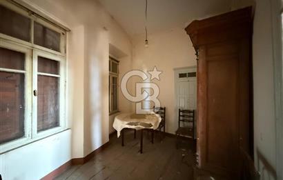 AYVALIK'TA SATILIK DENİZ MANZARALI TAŞ EV VE ARSASI