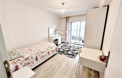 ŞEHİTLER CADDESİ ÜZERİNDE SİTE İÇERİSİNDE CAM TERAS BALKONLU 3+1