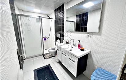 ŞEHİTLER CADDESİ ÜZERİNDE SİTE İÇERİSİNDE CAM TERAS BALKONLU 3+1