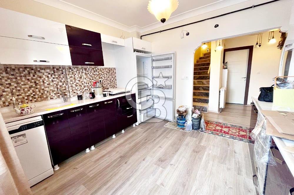 ŞEHİTLER CADDESİ ASANSÖRLÜ İSKNALI TERASLI ÖN CEPHE 2+1 DUBLEX