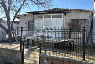 Bornova Çiçekli Köyün Merkezinde Satılık 3+1 Müstakil Bahçeli Ev - 4 - 328619