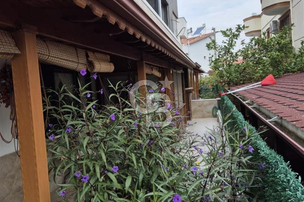 ÇANDARLI’DA DENİZE YÜRÜME MESAFESİND SATILIK EŞYALI VE HAZIR VİLLA