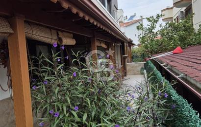 ÇANDARLI’DA DENİZE YÜRÜME MESAFESİND SATILIK EŞYALI VE HAZIR VİLLA